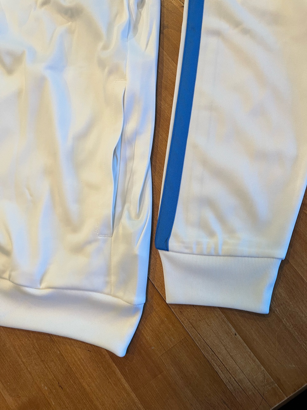 ADIDAS White Track Suit - Picture 5 of 10
